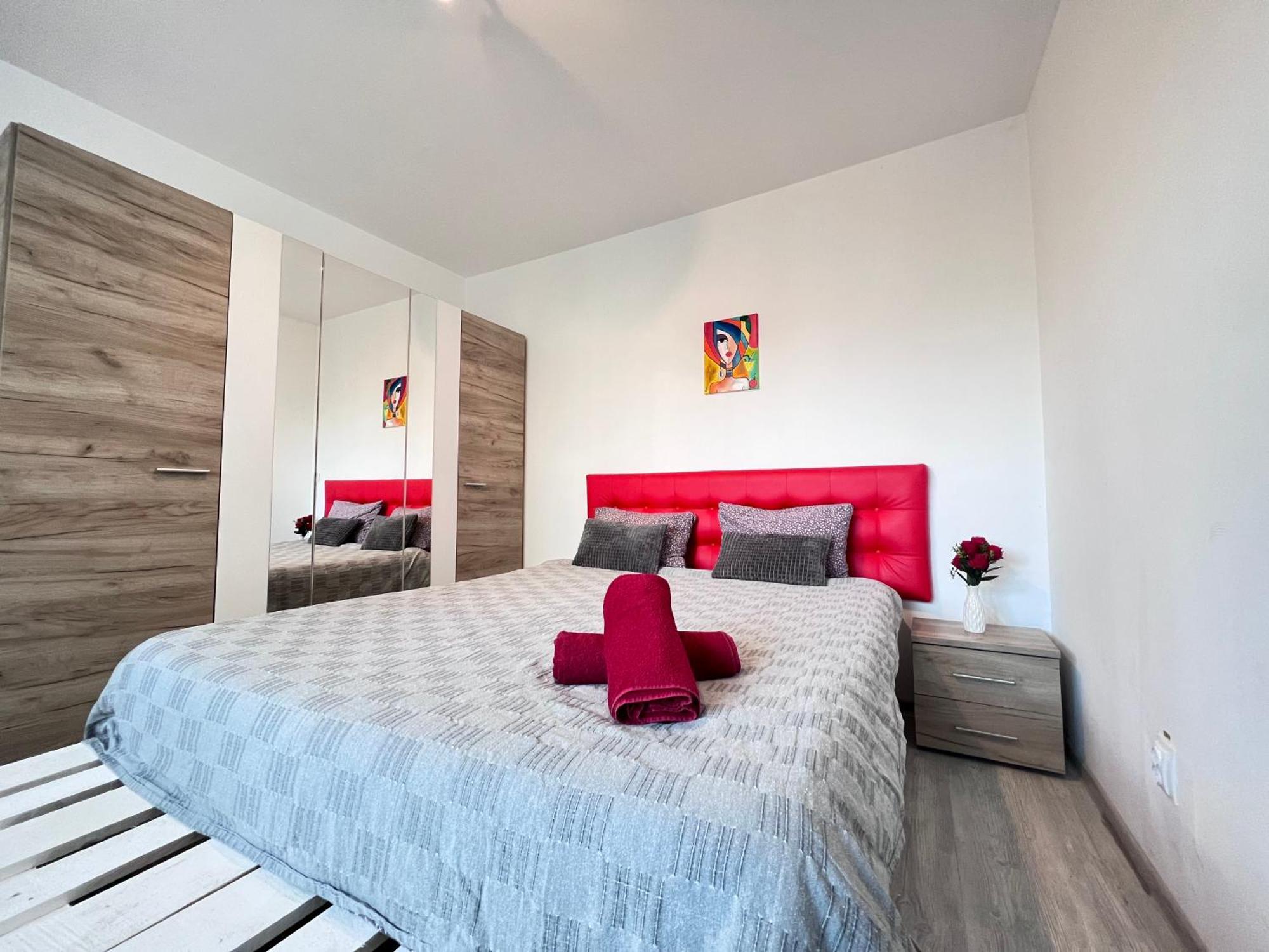 3 Rooms Apartment Airy & Bright Palas Style ヤシ エクステリア 写真
