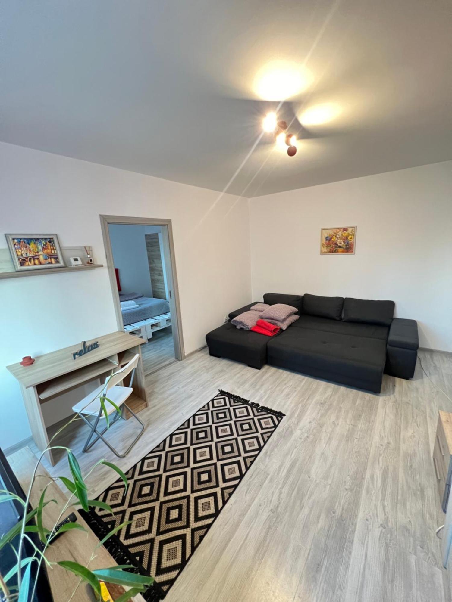 3 Rooms Apartment Airy & Bright Palas Style ヤシ エクステリア 写真